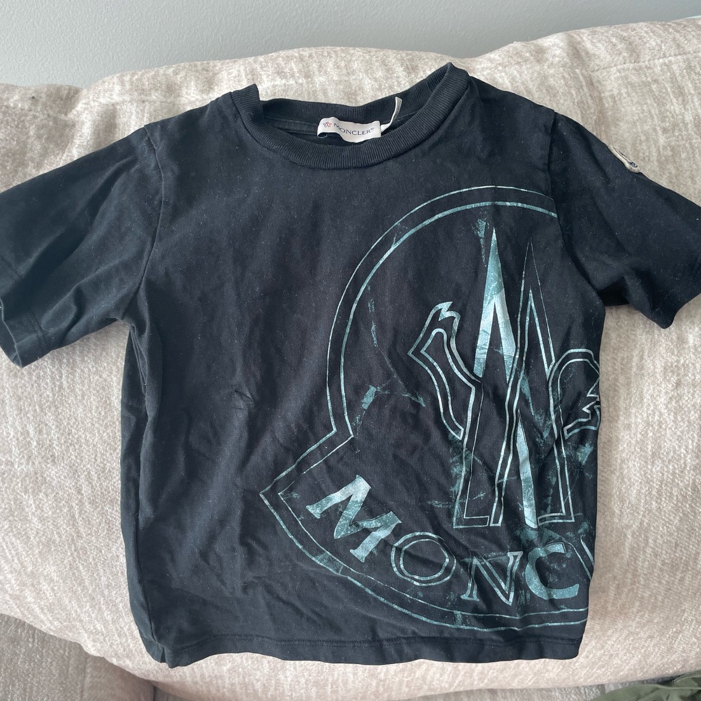 Moncler t shirt size 4 boys